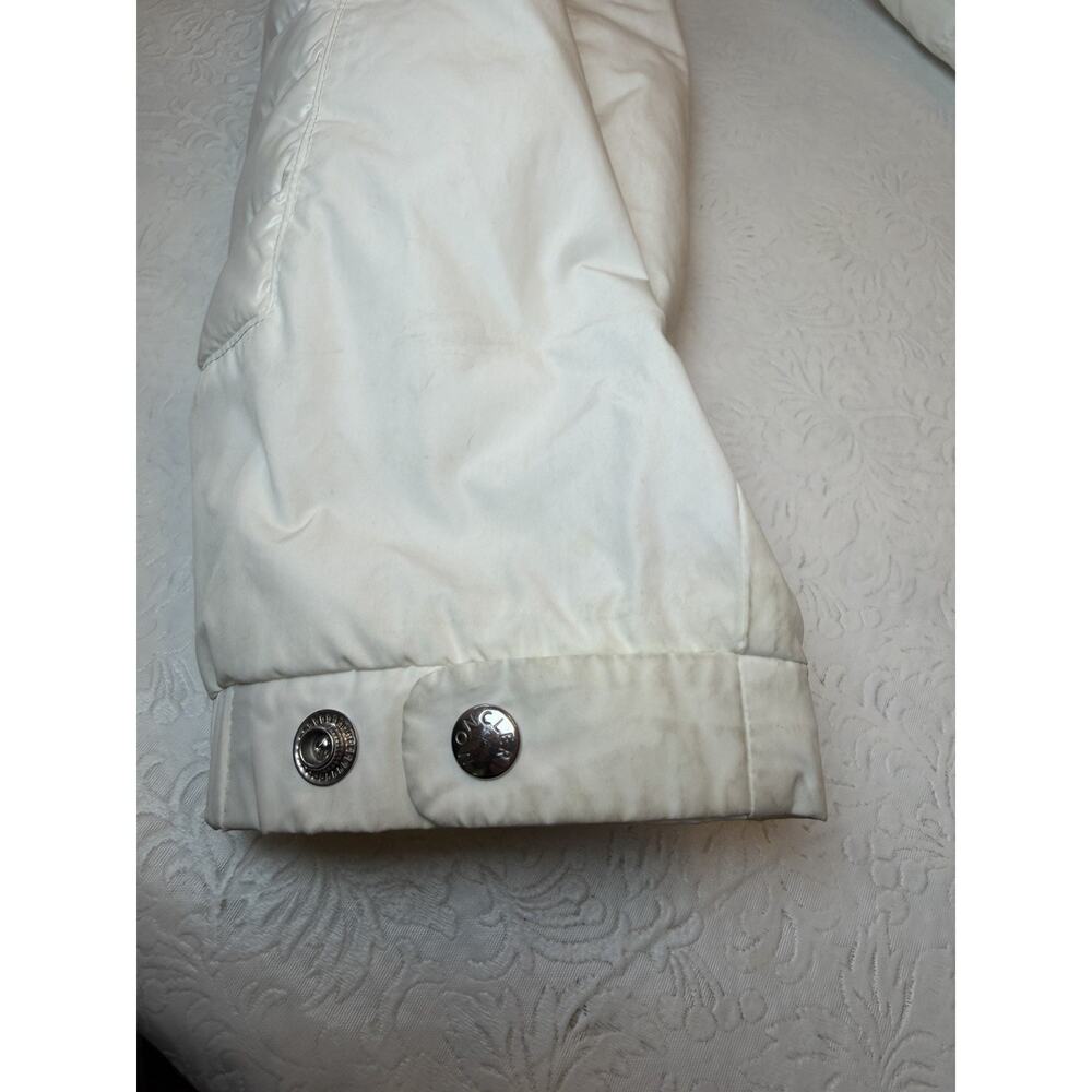 Moncler Olargues Giubbotto White Down Jacket Size 2 Men’s Hooded Logo Stripe - Picture 13 of 16